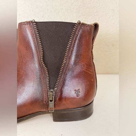 Frye Carly Chelsea Western distressed Bootie in brown with exposed zipper  8 - Picture 5 of 13